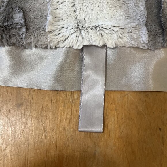 Little Yellow Chick Baby Infant Blanket Gray Faux Fur Satin Ruffle 22x22inch - Picture 9 of 10